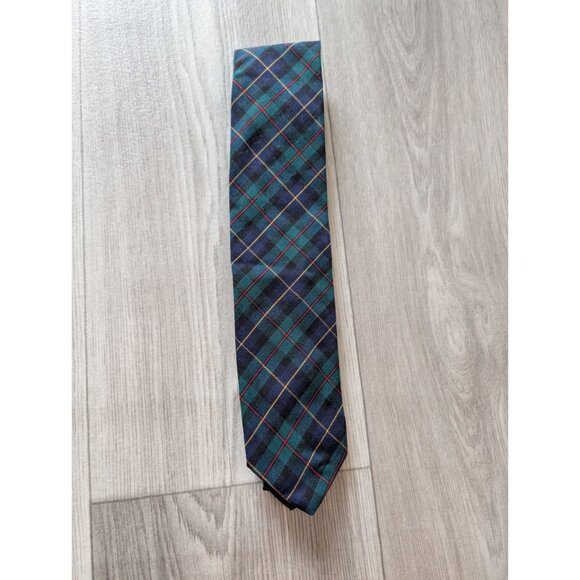 Pendleton Mens Tartan Plaid Tie 100% Virgin Wool Green & Blue Checkered Design - Picture 1 of 4